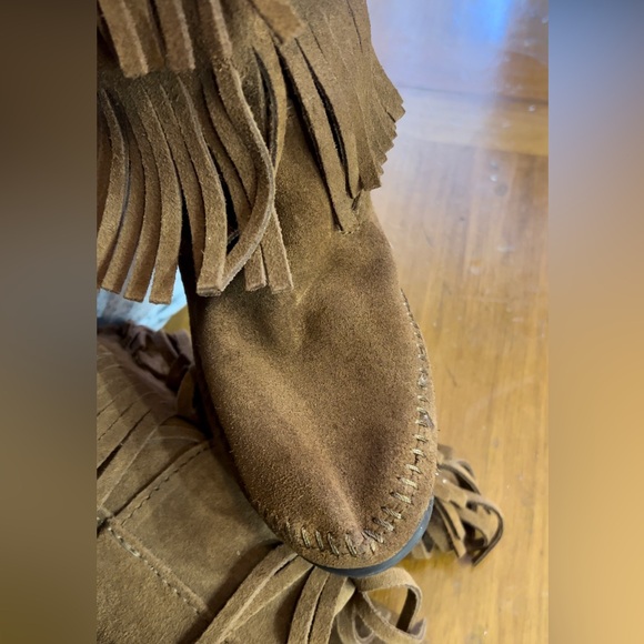 Min neto la Layer Fringed Leather Stitched Moccasin Pool no Boots Size 8 - Picture 12 of 13